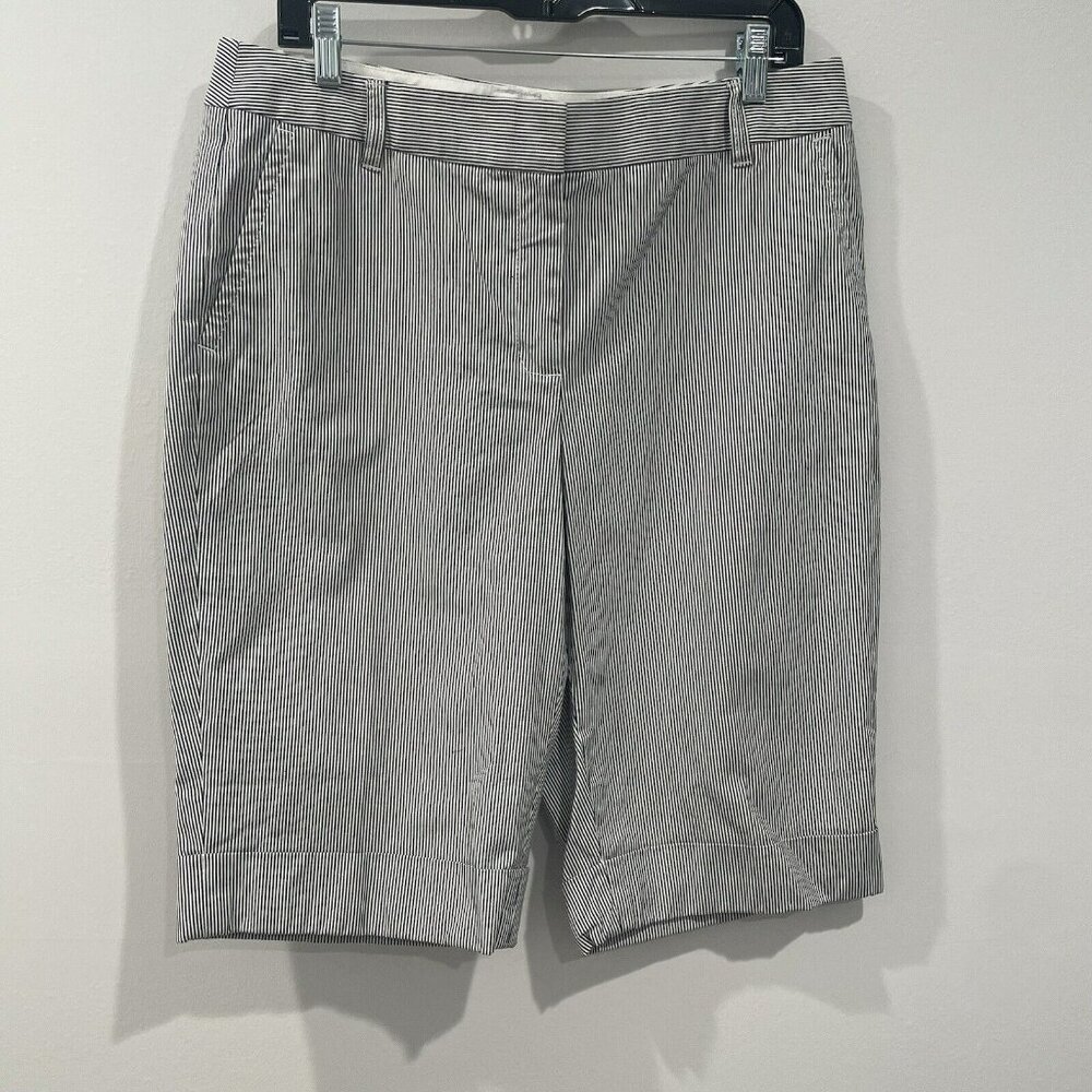 Liz Claiborne Sloane Striped White Gray Cuffed Bermuda Shorts Pockets Size 12